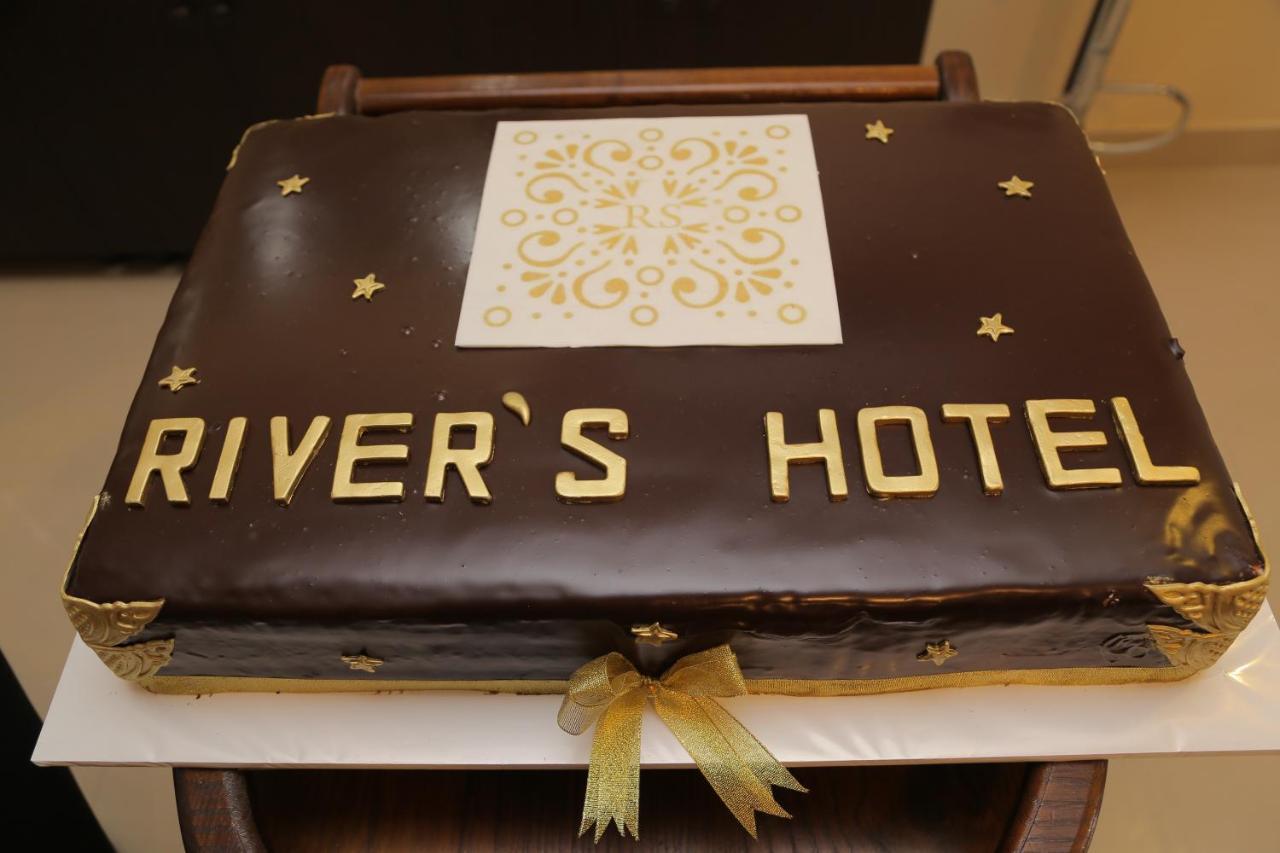 River S Hotel Zugdidi Dış mekan fotoğraf